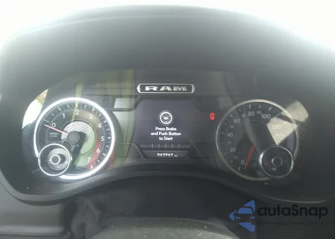 2019 Ram 1500 Big Horn/Lone Star z USA, uszkodzony, nr VIN 1C6SRFFT3KN536179